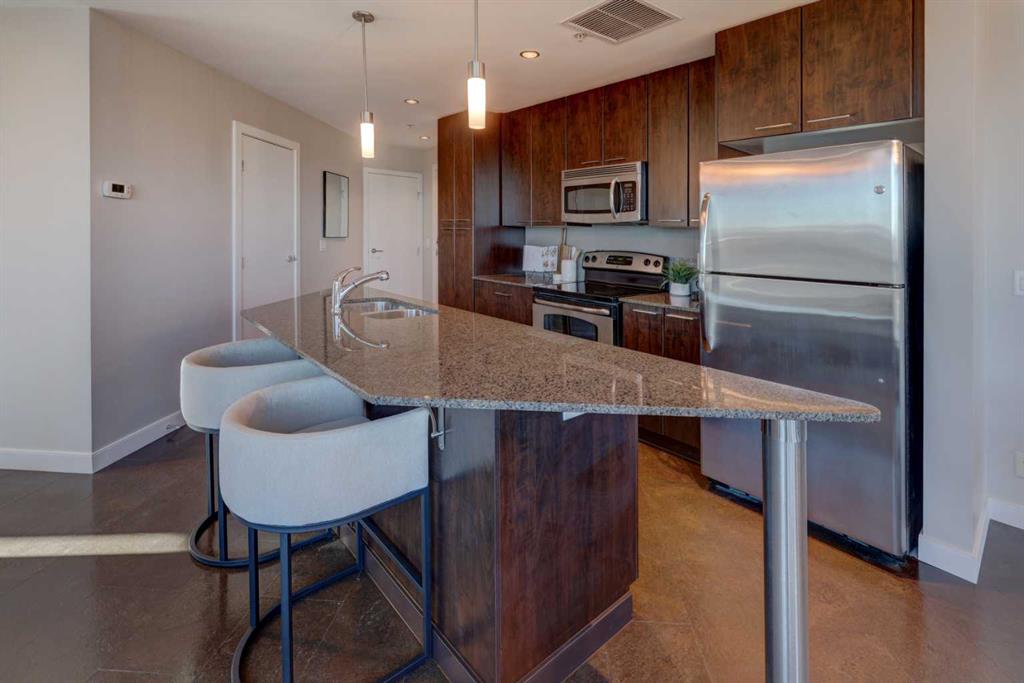 Fifth View of 605, 220 12 Avenue SE, Beltline, Calgary, Alberta, T2G0R5