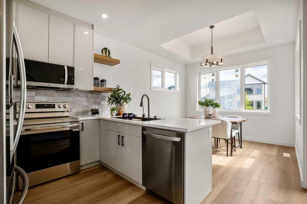 642 Cottageclub Bend , A2271724, Alberta,