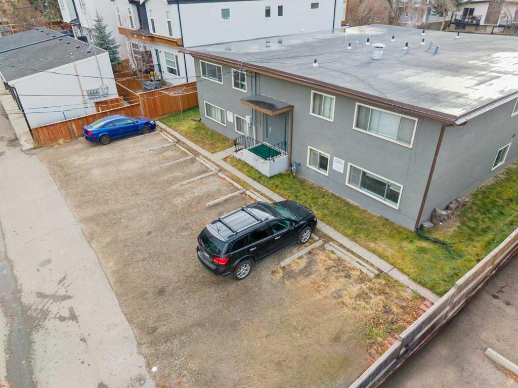 Fourth View of 1-8, 128 22 Avenue NE, Tuxedo Park, Calgary, Alberta, T2E 1T3