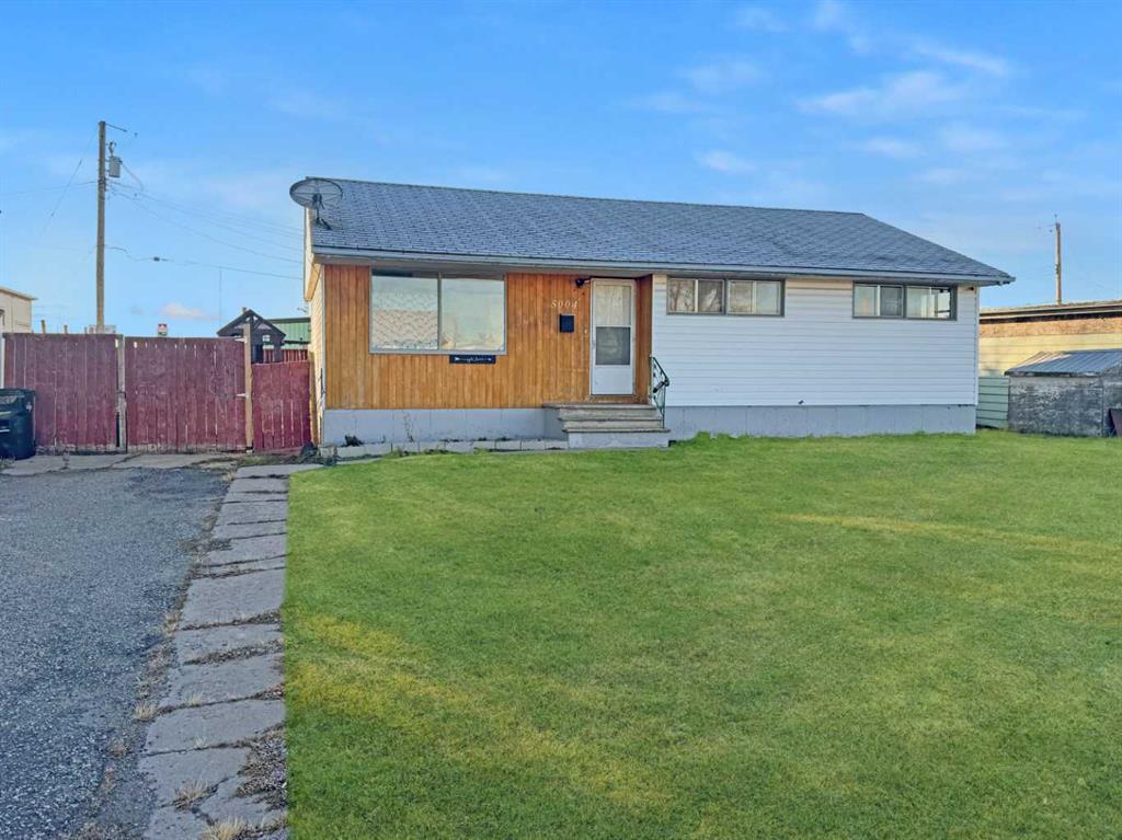 Second View of 5004 35 Avenue , NONE, Valleyview, Alberta, T0H 3N0