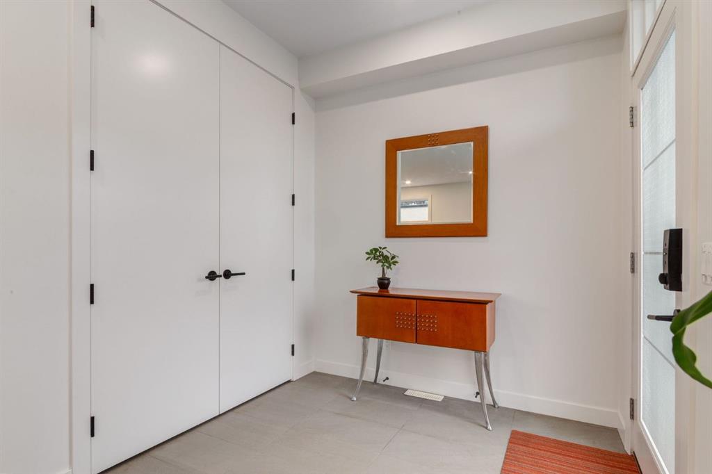 Fourth View of 5016 17 Street SW, Altadore, Calgary, Alberta, T2T 2W1