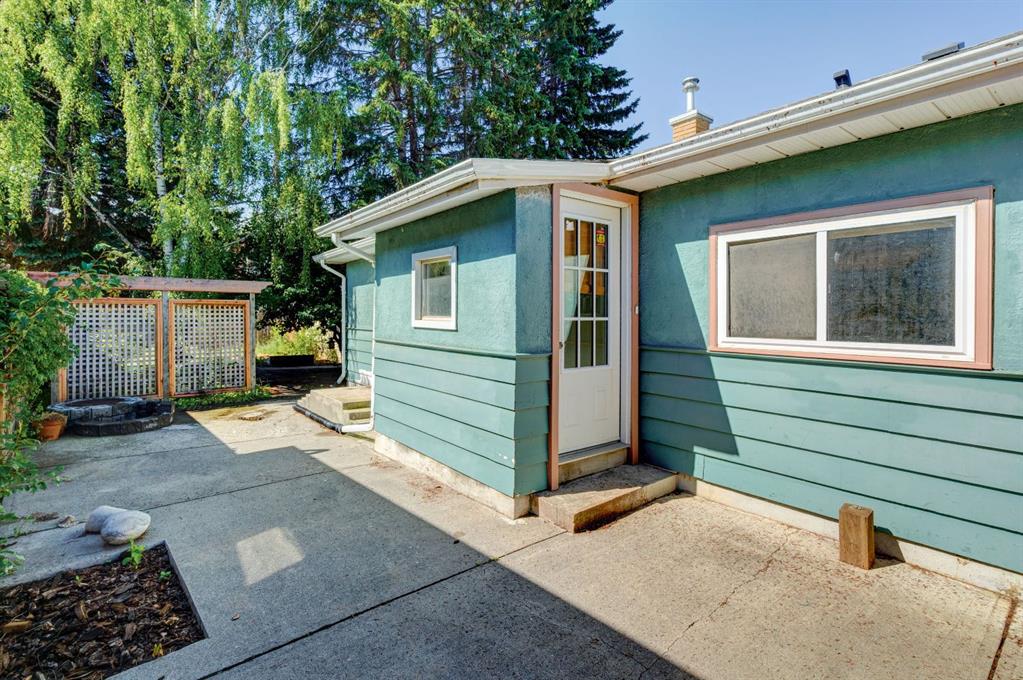 Fourth View of 6115 Bow Crescent NW, Bowness, Calgary, Alberta, T3B 2C2