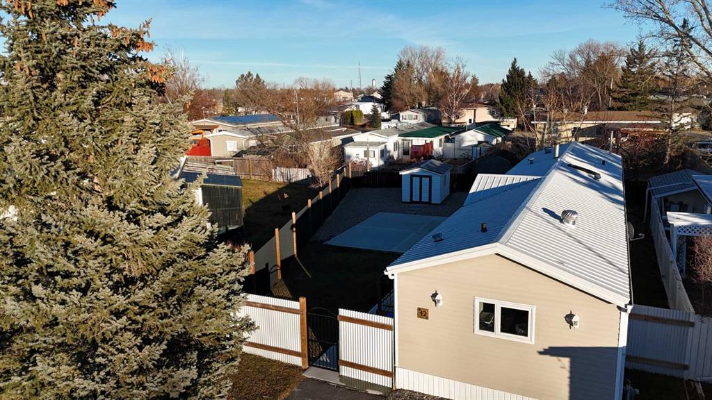 42 Westover Crescent , A2271879, Alberta,