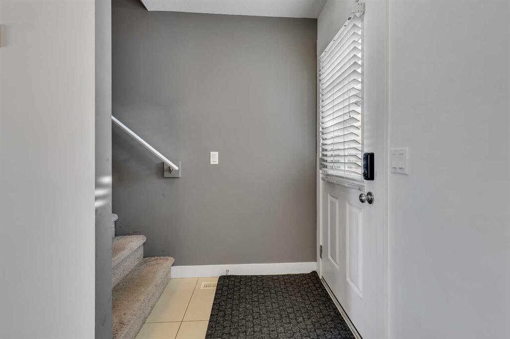 Fifth View of 19 West Coach Manor SW, West Springs, Calgary, Alberta, T3H 1R7