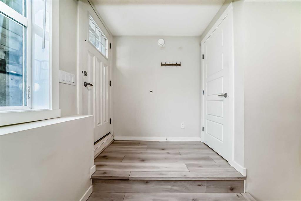 Fifth View of 152 Cranbrook Square SE, Cranston, Calgary, Alberta, T3M3E3