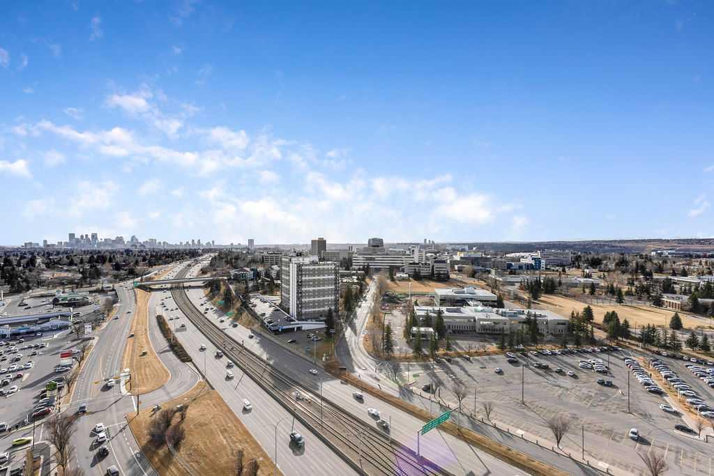 Fifth View of 1906, 3830 Brentwood Road NW, Brentwood, Calgary, Alberta, T2L1K8