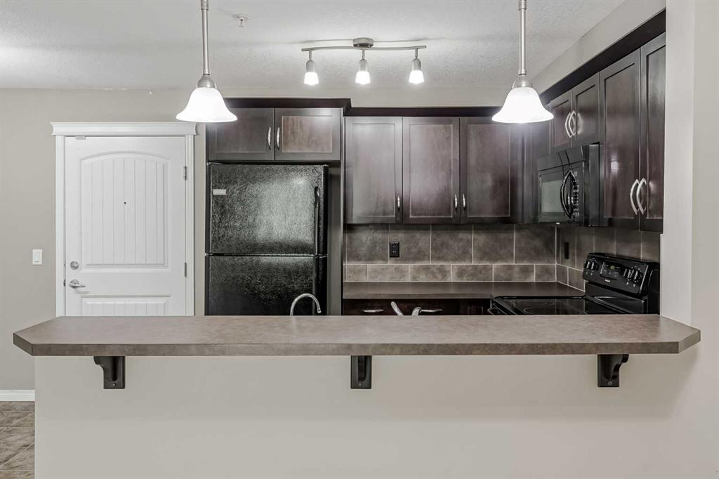 MLS® listing #107164465 for sale located at 4102, 31 Country Village Manor NE