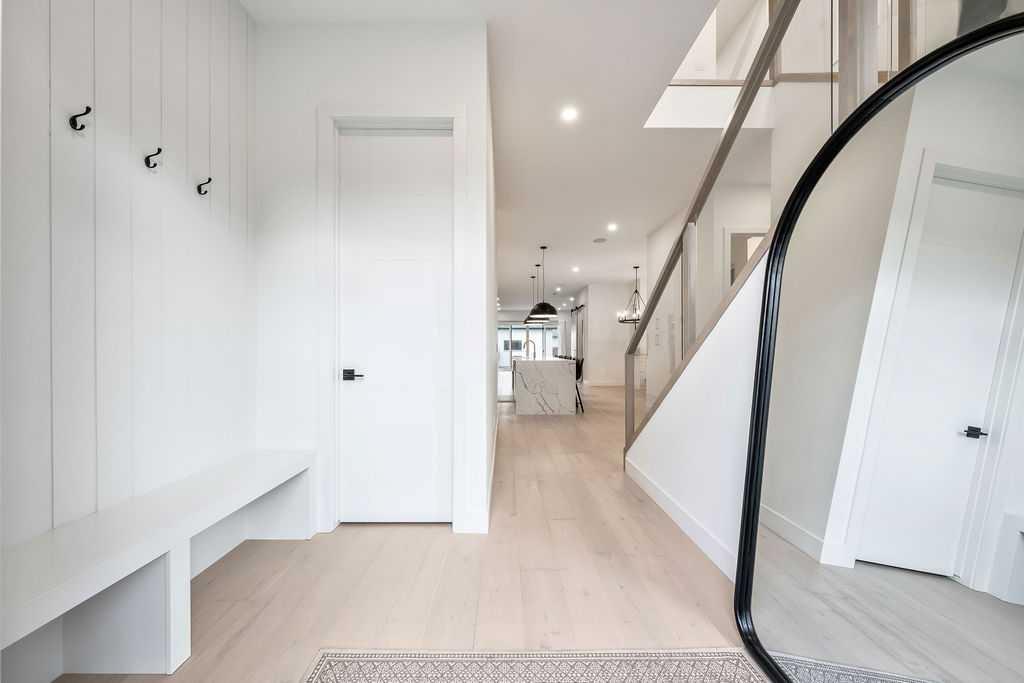 Third View of 2024 50 Avenue SW, Altadore, Calgary, Alberta, T2T 2W3