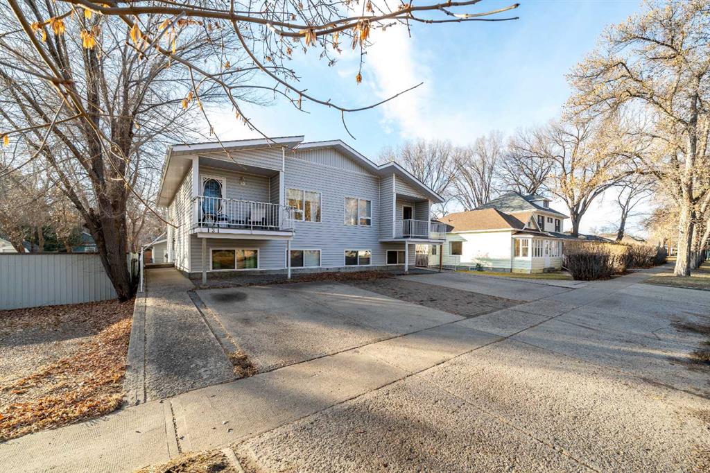 131 3 Street NW, A2272033, Alberta,