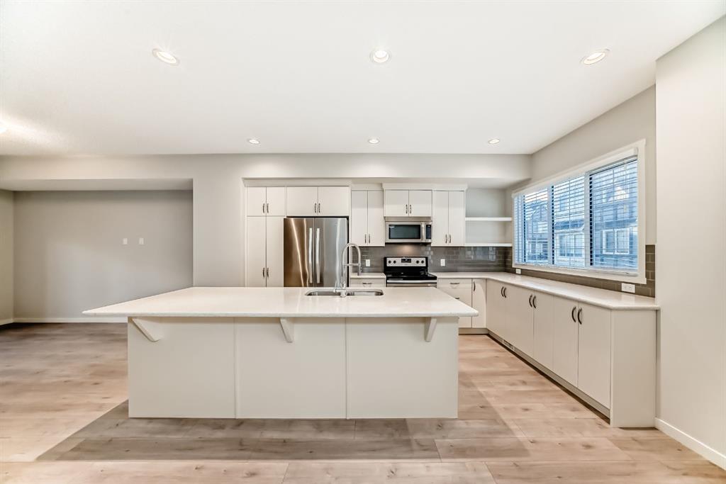 Fifth View of 409 NOLANLAKE Villas NW, Nolan Hill, Calgary, Alberta, T3R0Z7