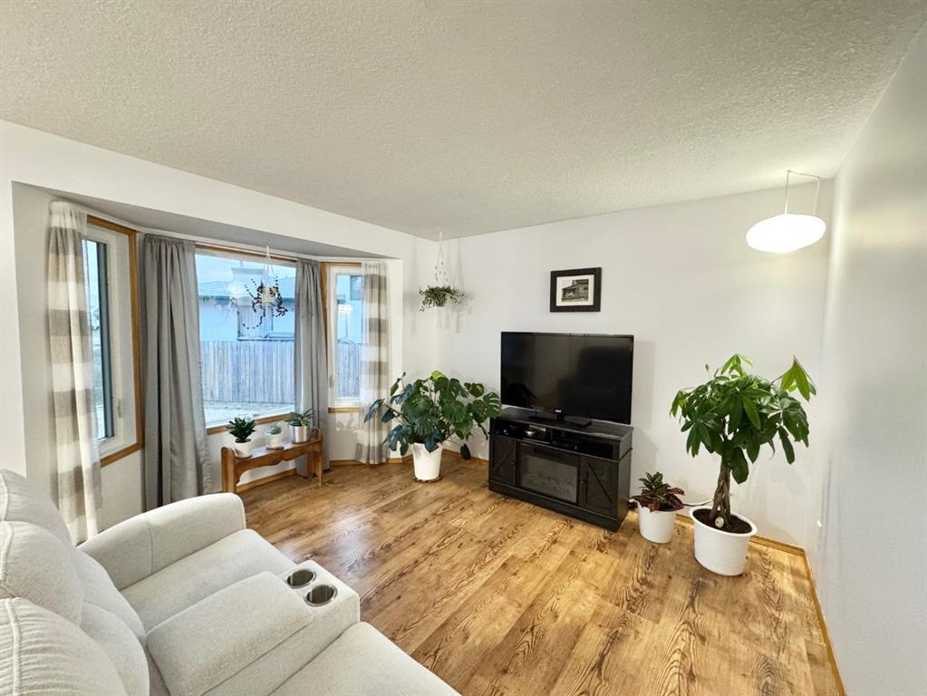 Fourth View of 28 Steward Drive , NONE, Whitecourt, Alberta, T7S 1R1