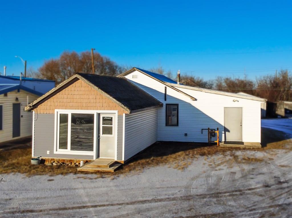 8 Railway Avenue NE, A2272159, Alberta,