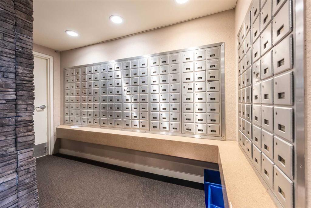 Fifth View of 311, 9800 Horton Road SW, Haysboro, Calgary, Alberta, T2V 5B5