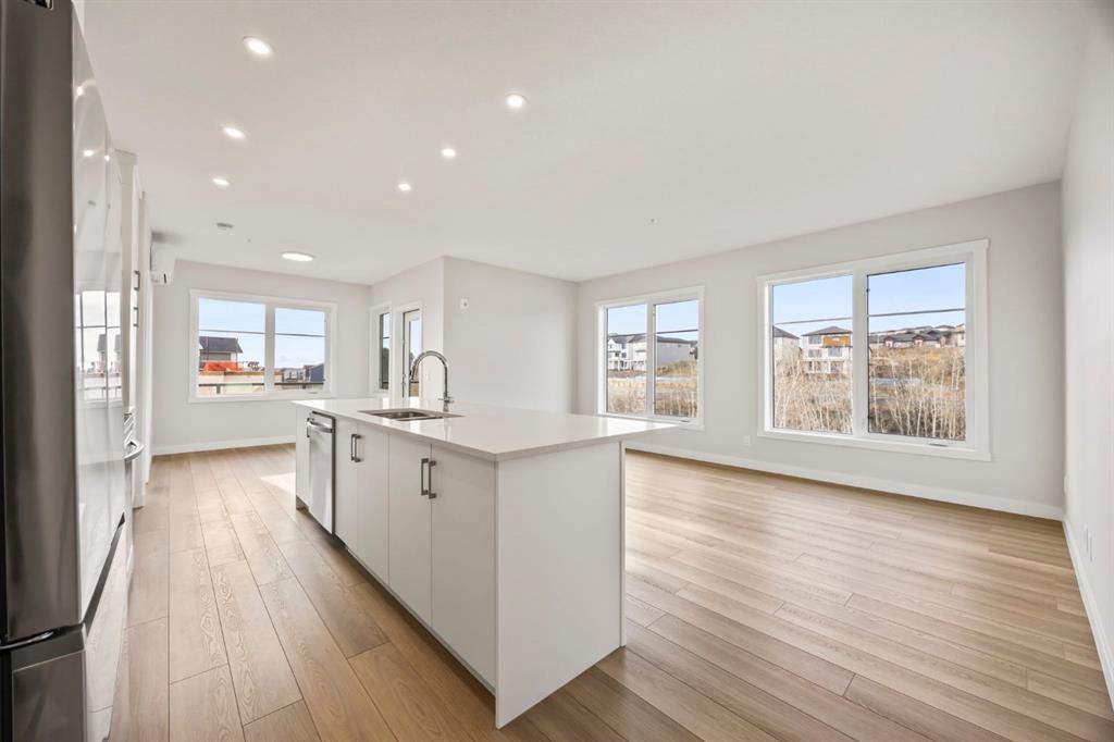 2202, 2117 81 Street SW, A2272257, Alberta,