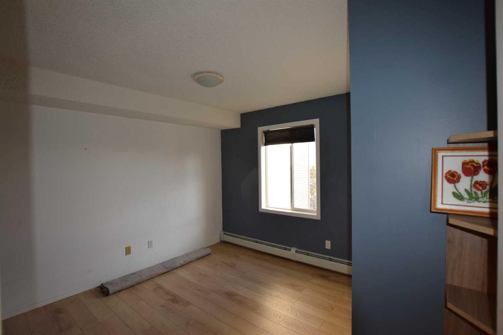 Fourth View of 4418, 4000 Somervale Court SW, Somerset, Calgary, Alberta, T2Y4J3