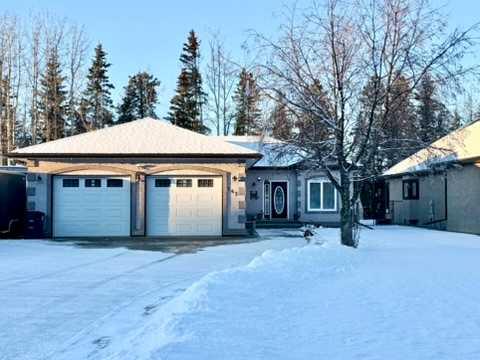 142 Hallam Drive , A2272309, Alberta,