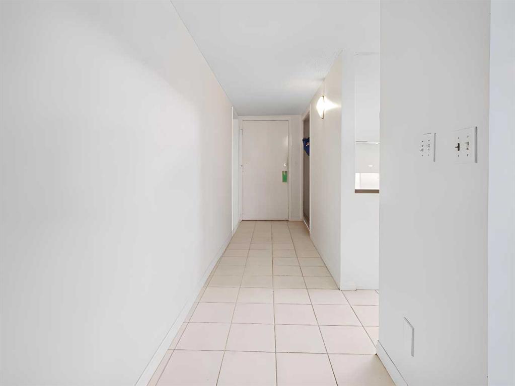 Third View of 205, 1625 14 Avenue SW, Sunalta, Calgary, Alberta, T3C 0W6