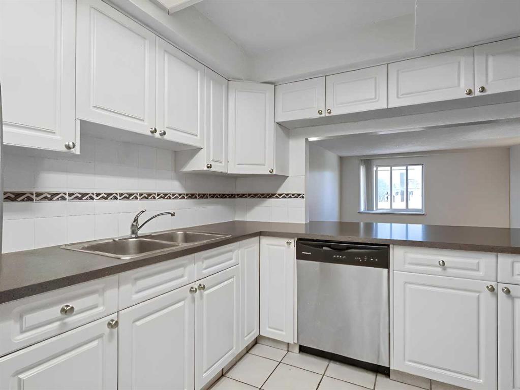 Fourth View of 205, 1625 14 Avenue SW, Sunalta, Calgary, Alberta, T3C 0W6