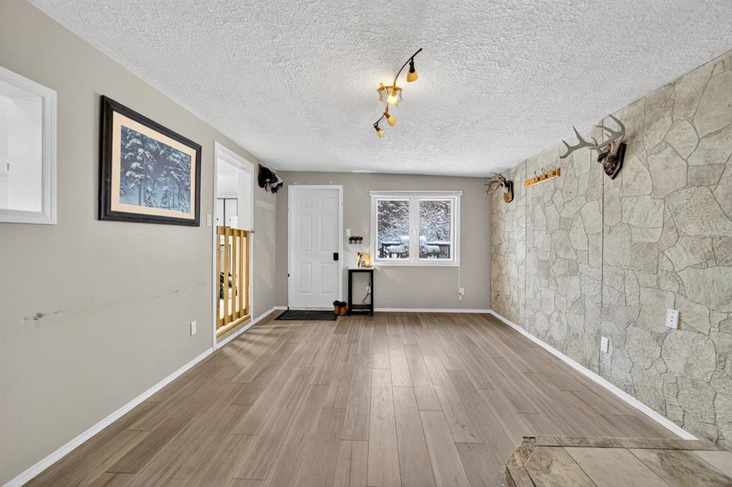 Fourth View of 220 5 Street NW, NONE, Sundre, Alberta, T0M 1X0