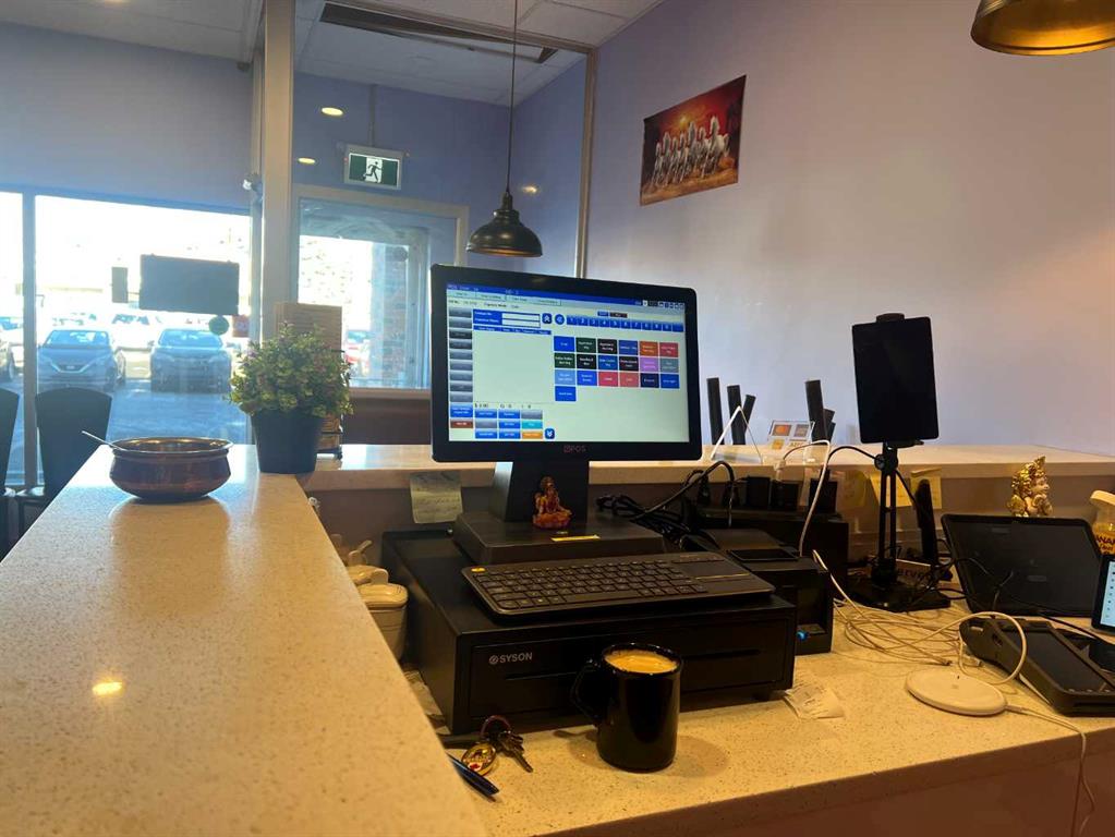 Third View of 436, 1919 Sirocco Drive SW, Christie Park, Calgary, Alberta, T3H 2Y3