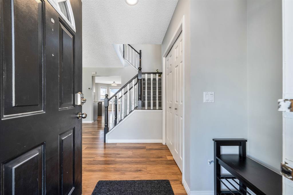 Third View of 55 Mt Apex Green SE, McKenzie Lake, Calgary, Alberta, T2Z 2V4