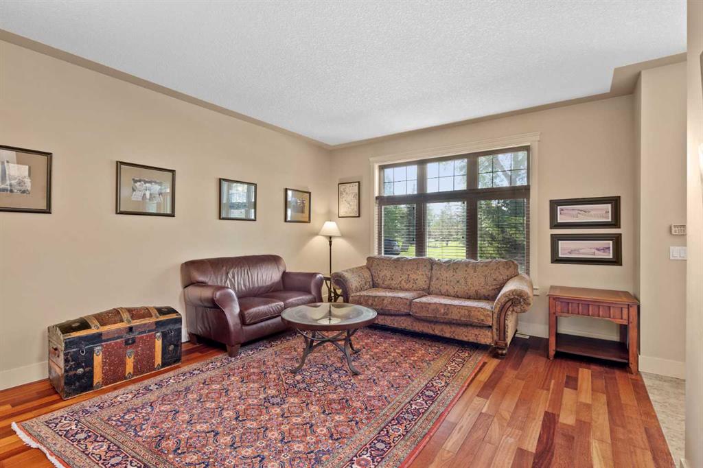 Third View of 446 18 Street NE, Winston Heights/Mountview, Calgary, Alberta, T2E 1N4