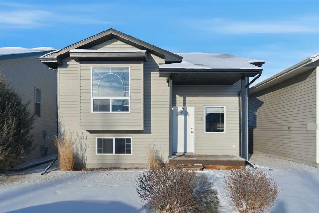 256 Deschner Close , A2272429, Alberta,