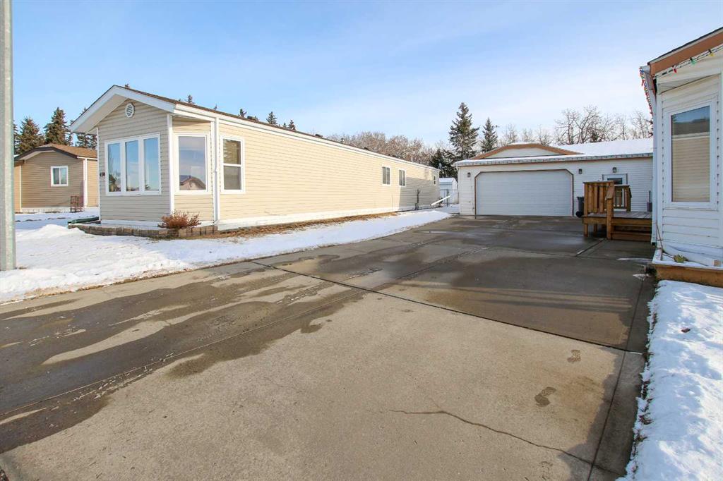 Fourth View of 432, 37543 England Way , Waskasoo Estates, Rural Red Deer County, Alberta, T4S 2C3
