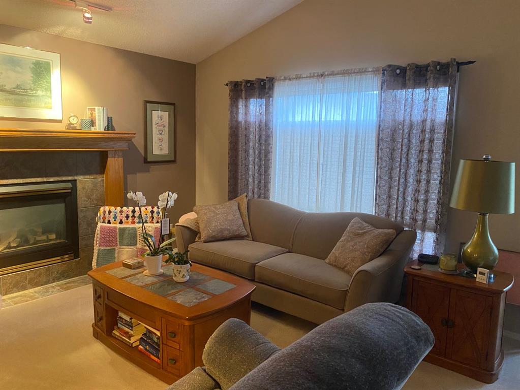 Fifth View of 19 Prestwick Green SE, McKenzie Towne, Calgary, Alberta, T2Z 3M1