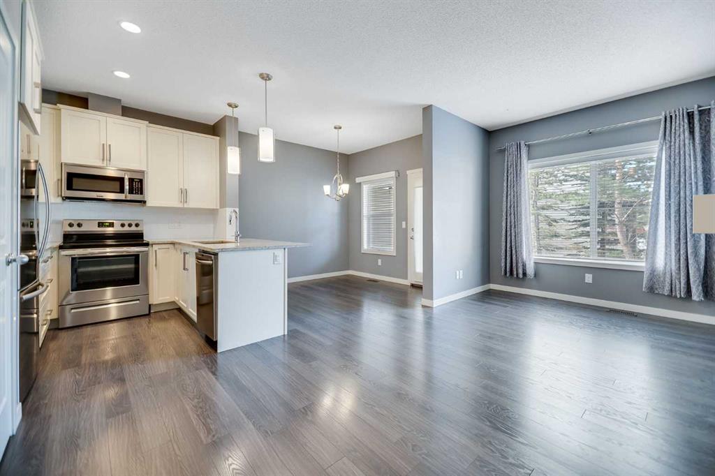 Fifth View of 384 Copperpond Landing SE, Copperfield, Calgary, Alberta, T2Z 1G6