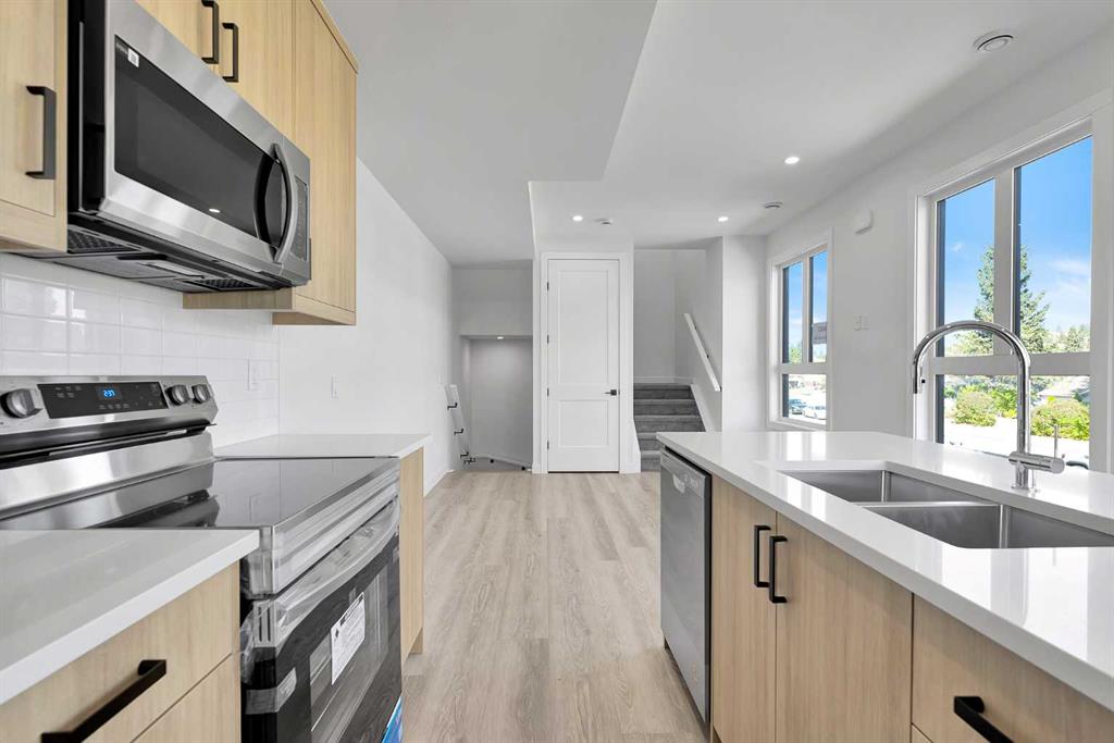 Fourth View of 4903 Bowness Road NW, Bowness, Calgary, Alberta, T3B1H1