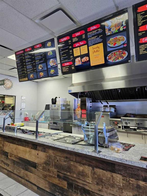 Third View of 31, 240 Midpark Way SE, Midnapore, Calgary, Alberta, T2X 1N4