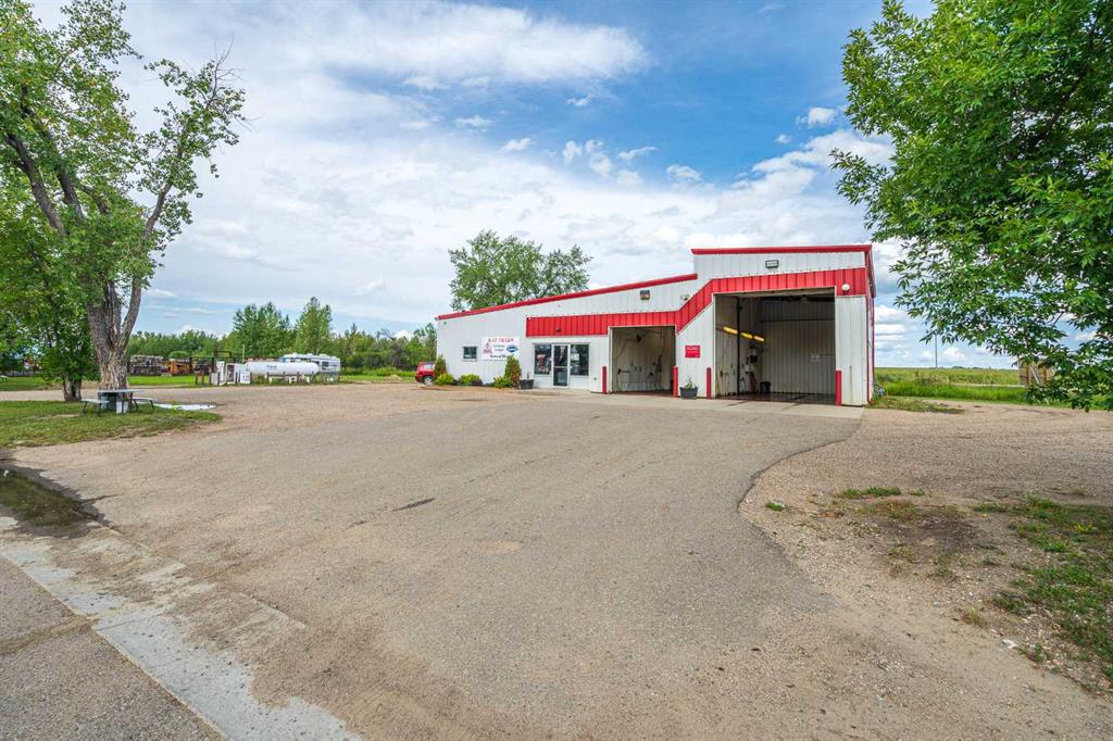 Second View of 20 Railway Avenue S, Marwayne, Marwayne, Alberta, T0B 2X0