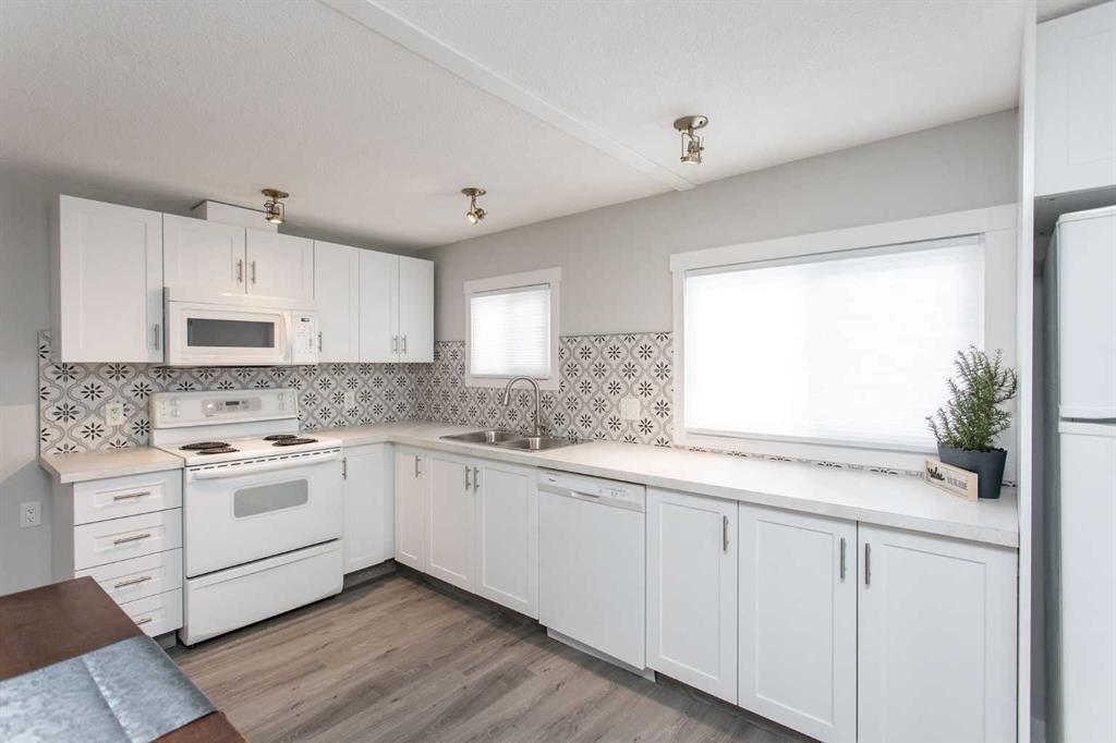 Fifth View of 80, 5344 76 Street , Northwood Estates, Red Deer, Alberta, T4P 2A6