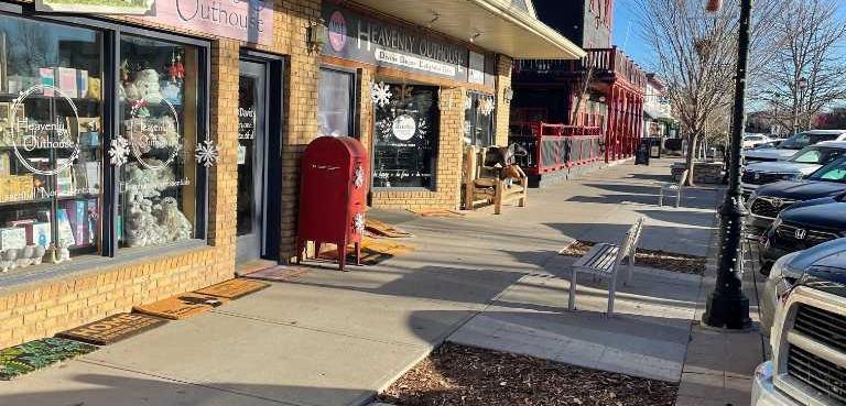 312 1 Street W, A2272773, Alberta,