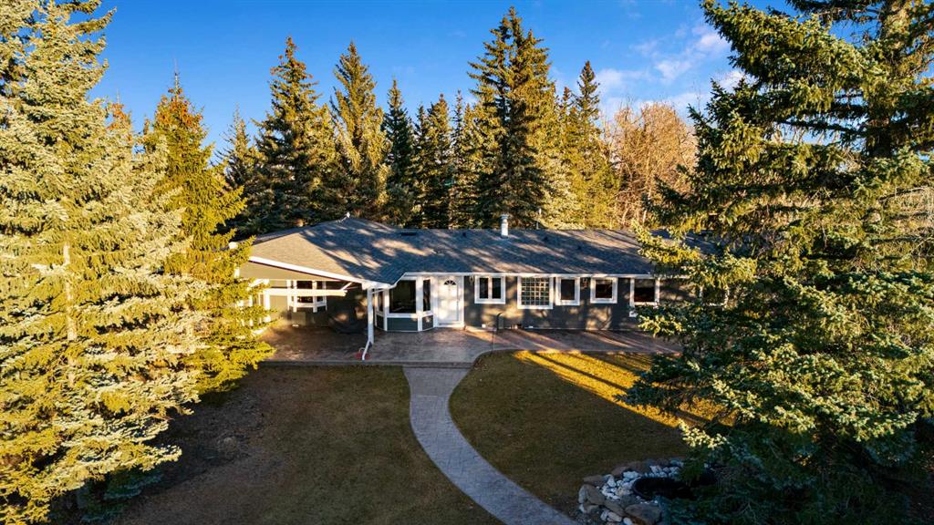 200, 202035 80 Street W, A2272812, Alberta,