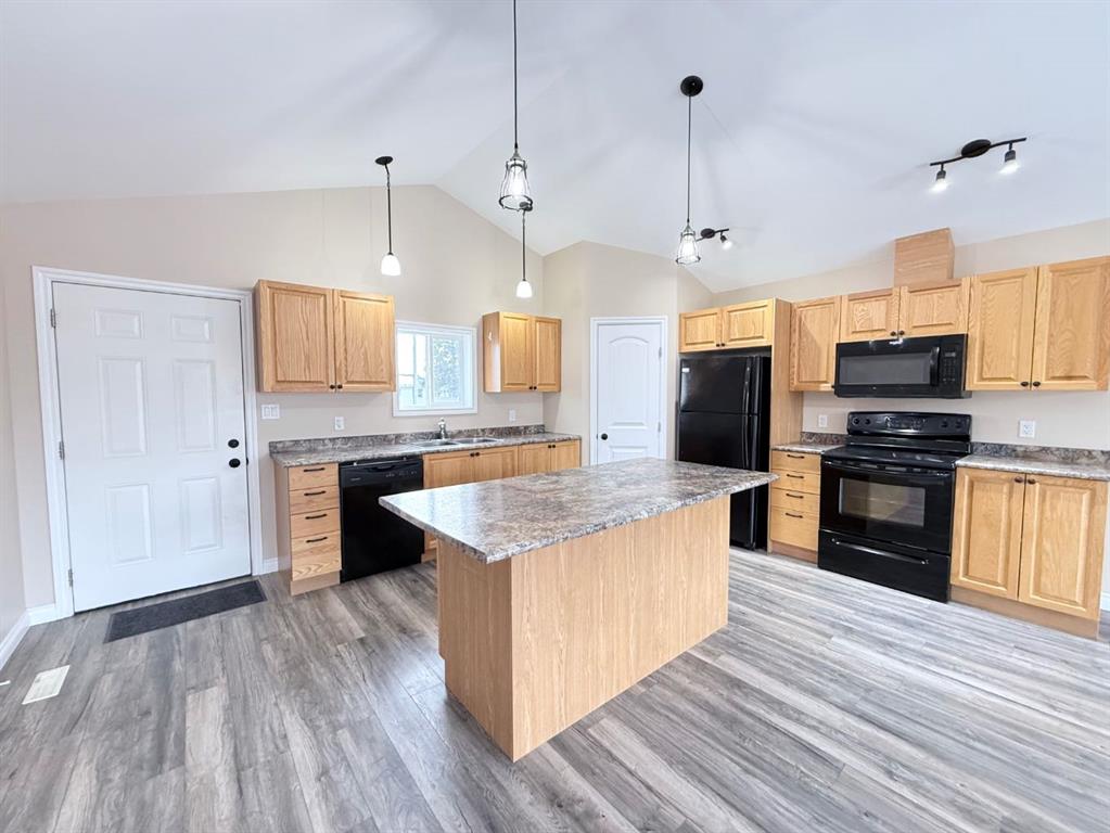 Third View of 111 1 Street N, NONE, Marwayne, Alberta, T0B 2W0