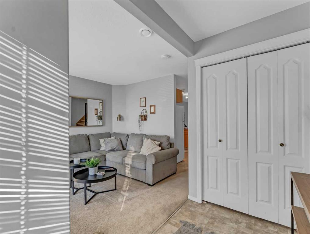 Fifth View of 124 Northlands Pointe NE, Northeast Crescent Heights, Medicine Hat, Alberta, T1C0C5