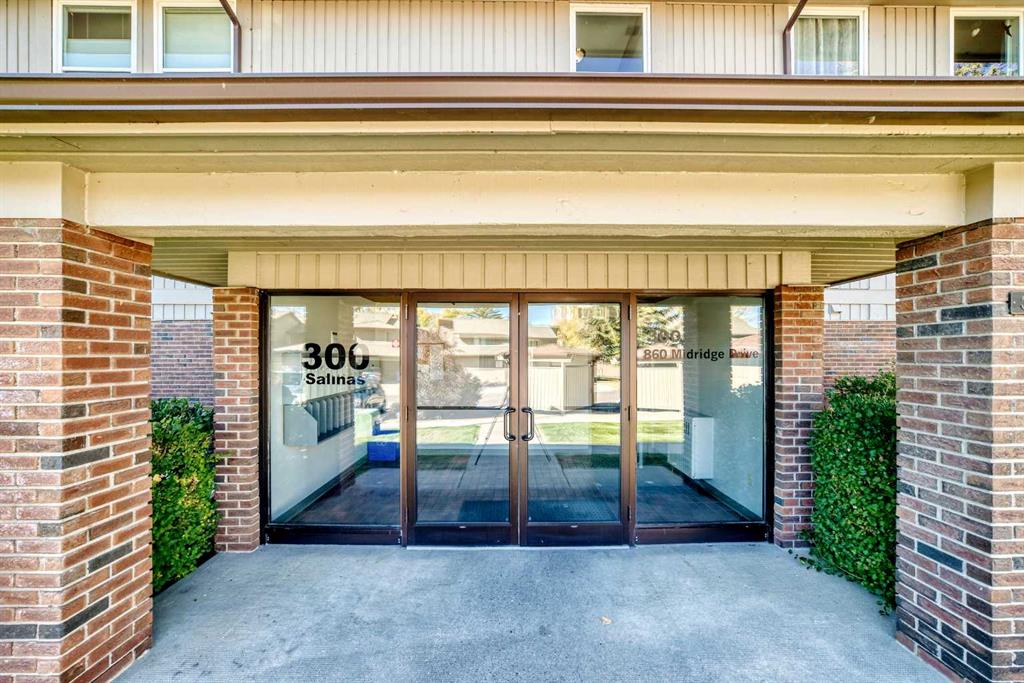 324, 860 Midridge Drive SE, A2272869, Alberta,