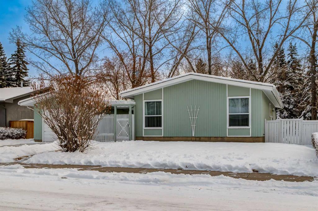 Third View of 180 Maple Court Crescent SE, Maple Ridge, Calgary, Alberta, T2J 1W1