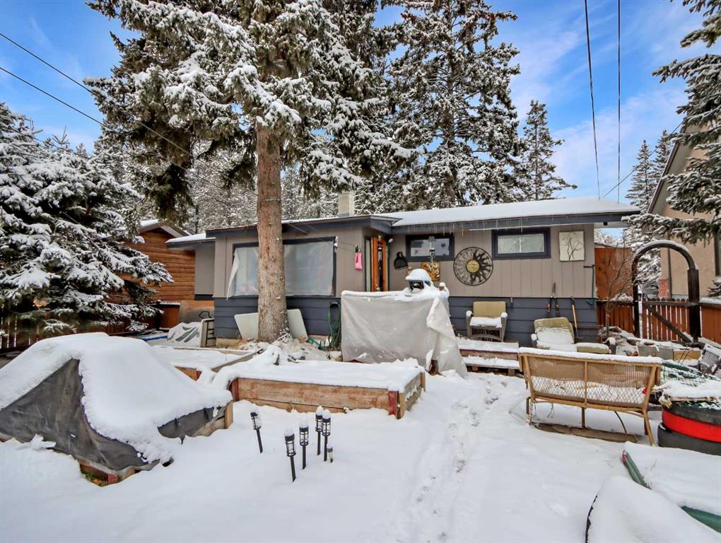 Second View of 813 13th Street , South Canmore, Canmore, Alberta, T1W1W5