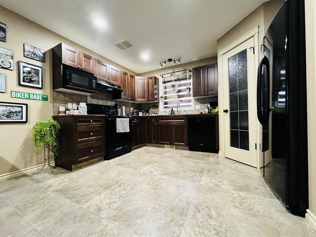 Fifth View of 110 Ranchlands Way NE, Ranchland, Medicine Hat, Alberta, T1C 0E1