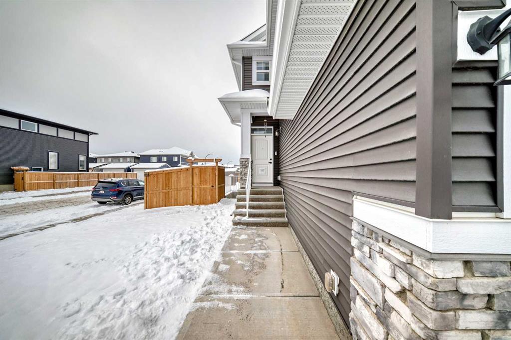 Fourth View of 31 Creekside Grove SW, Pine Creek, Calgary, Alberta, T2X 4A8