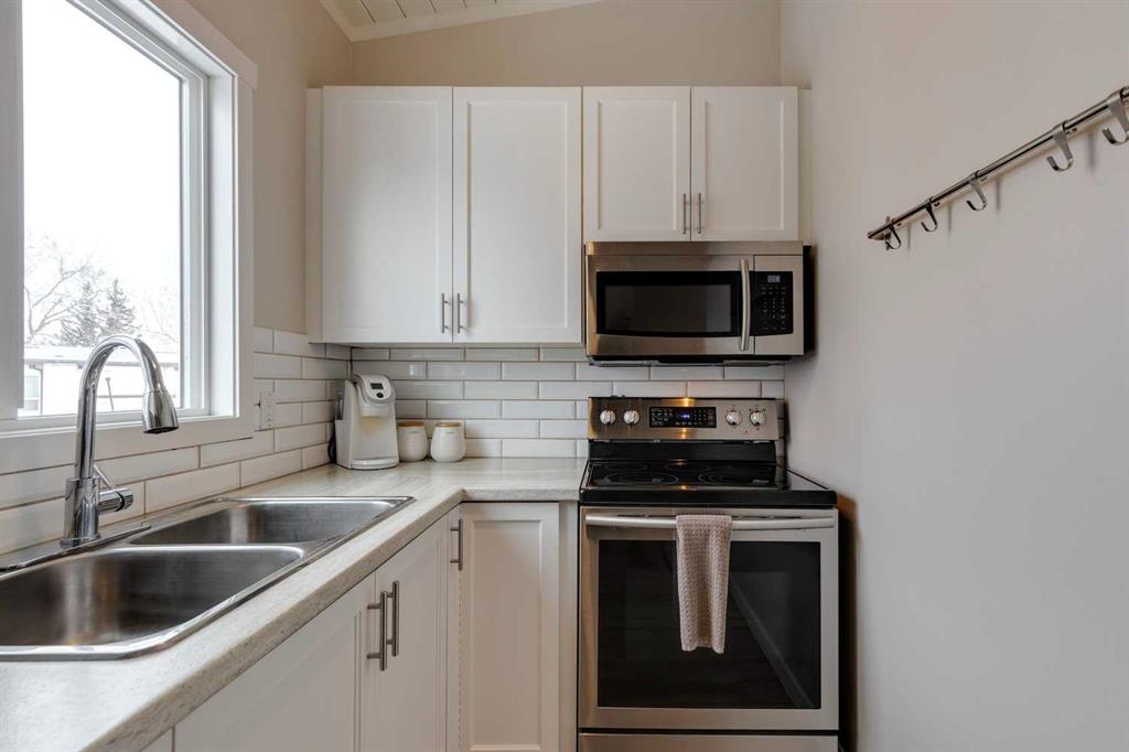 Fourth View of 2630 Oakmoor Drive SW, Oakridge, Calgary, Alberta, T2V 4E7