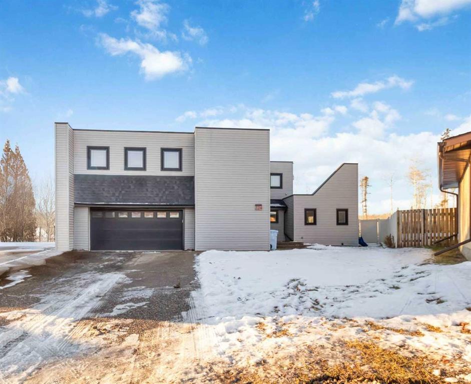 224 Torrie Crescent , A2273080, Alberta,