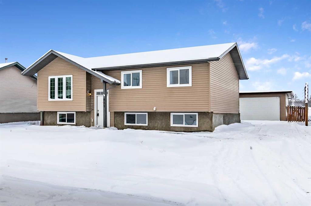 821 Railway Avenue , A2273177, Alberta,