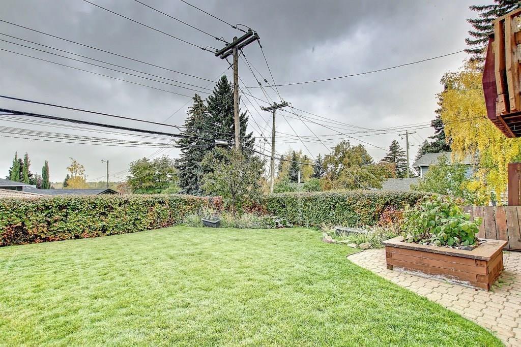 Third View of 71 Cromwell Avenue NW, Collingwood, Calgary, Alberta, T2L 0M6