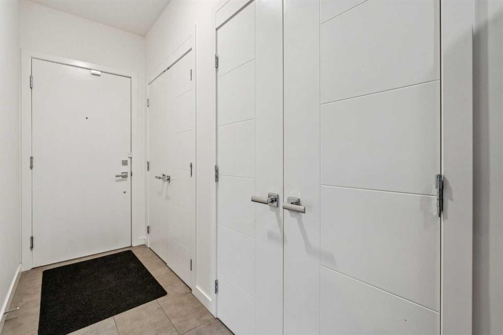 Third View of 105, 120 18 Avenue SW, Mission, Calgary, Alberta, T2S 3H5