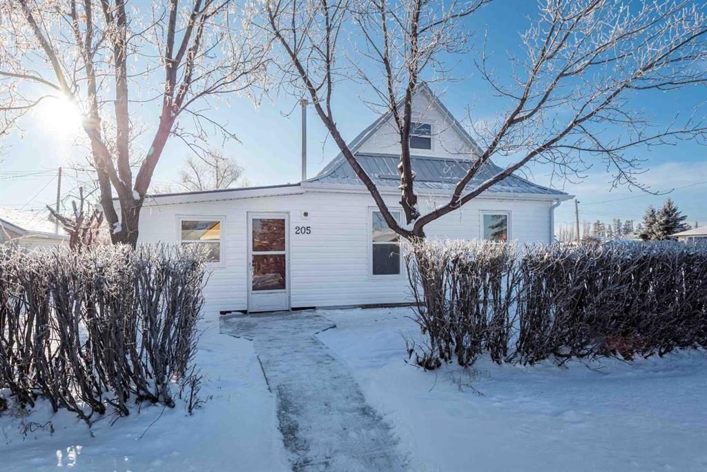 Second View of 205 Trochu Avenue , NONE, Trochu, Alberta, T0M2C0