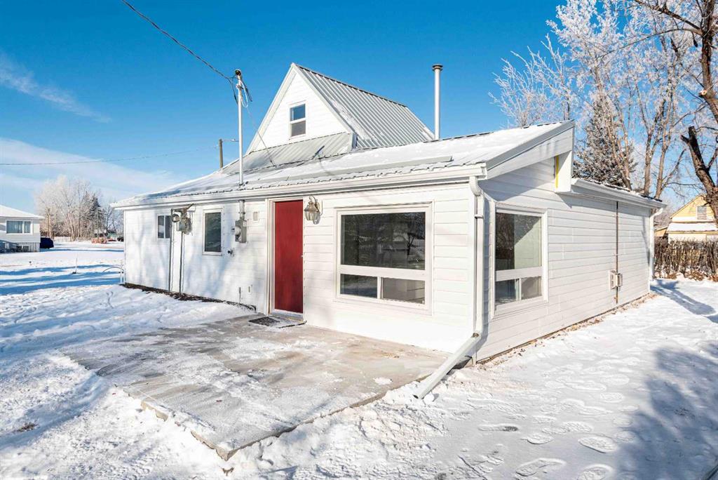Fourth View of 205 Trochu Avenue , NONE, Trochu, Alberta, T0M2C0